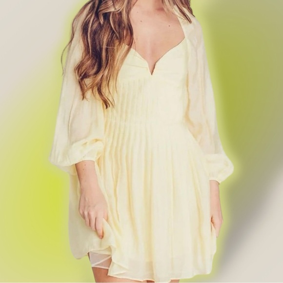 NWT ASTR The Label ‘Carina Open Back Mini Dress’ in “Butter” Yellow Size XS - Picture 4 of 16